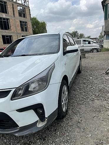 lexus rx 2019: Kia Rio: 2018 г., 1.6 л, Механика, Бензин, Седан — 3
