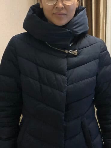 спортивные пуховики: Зимний пуховик, приталенный крой. Можно носить либо с воротником, либо — 3