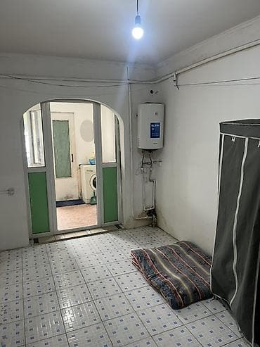 аренда место рынок кызыл кыя: Продаю помещение с площадью 20 кв. м. с отдельным входом на первом — 6