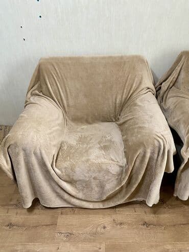мяхкая мебел: Очень мягкие красивык кресела в классическом стиле. Характеристики: - — 11