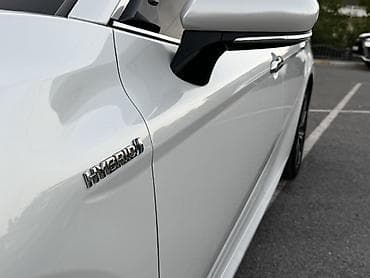 Унаа: Toyota Camry: 2022 г., 2.5 л, Вариатор, Гибрид, Седан — 9