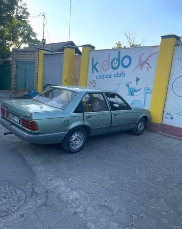 сколько стоит спортивный мотоцикл: Opel Rekord: 1983 г., 2 л, Автомат, Бензиновая, Седан — 6