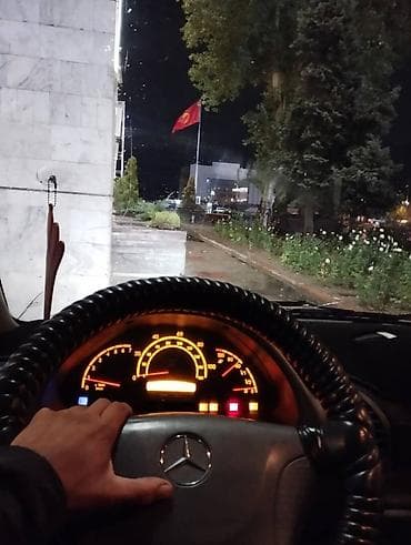 s 65: Грузоперевозки и переезды на фургоне Mercedes Sprinter (кузов-фургон) — 10