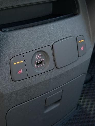 авто ли 9: Kia Carnival: 2018 г., 2.2 л, Автомат, Дизель, Минивэн — 10