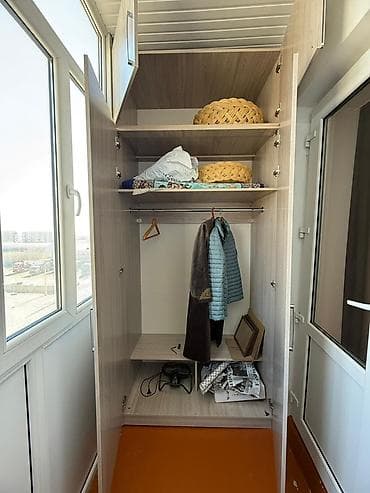 ош кийимдер: Кире бериш үчүн гарнитур, Шкаф, ДСП — 2