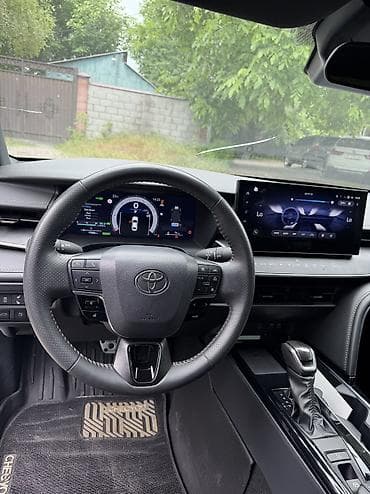 таета ноах: Toyota Camry: 2024 г., 2 л, Вариатор, Гибрид, Седан — 6