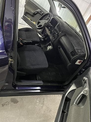 volvo v50: Volkswagen Vento: 1997 г., 1.8 л, Механика, Бензин, Седан — 5