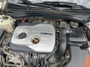low ll: Kia K5: 2017 г., 2 л, Автомат, Гибрид, Седан — 6