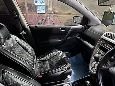 Honda Civic: 2005 г., 1.4 л, Автомат, Бензин, Хэтчбэк — 3