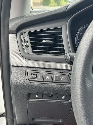 Hyundai Sonata: 2021 г., 2 л, Автомат, Газ, Седан — 9