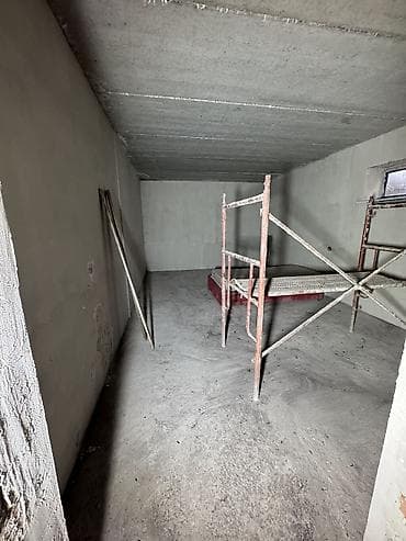 земля купить: Сдаётся в аренду участок, 8 сотых, большое подвальное помещение — 4