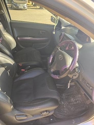 vitz platz: Toyota Ist: 2003 г., Хэтчбэк — 9