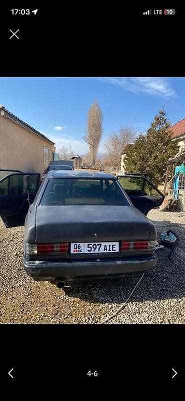 мерседес бенс а: Mercedes-Benz 190: 1993 г., Седан — 3