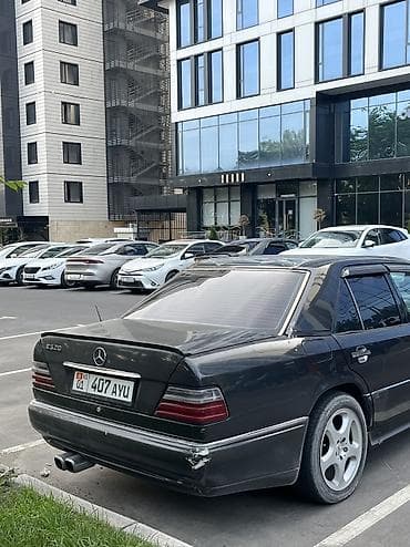 honda e: Mercedes-Benz E-Class: 1993 г., 3.2 л, Автомат, Бензин, Седан — 6