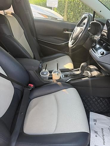 Toyota Corolla: 2021 г., 1.8 л, Автомат, Бензин, Седан — 8