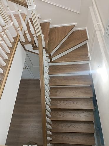 тепкич жасоо: Агач тепкичи Жеке менчик үй үчүн, Жыгачтын туру: Жаңгак жыгачы, Тепкичтин формасы: Көп марштуу, Стиль: Классикалык — 2