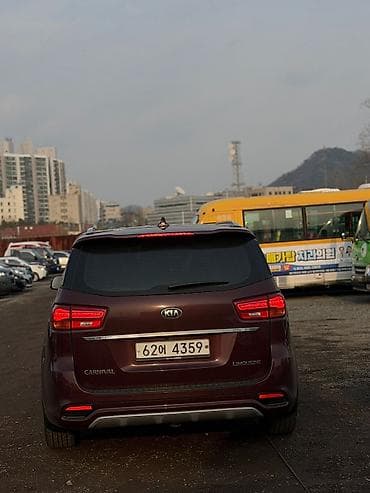 машины с российскими номерами: Kia Carnival: 2019 г., 2.2 л, Автомат, Дизель, Минивэн — 5