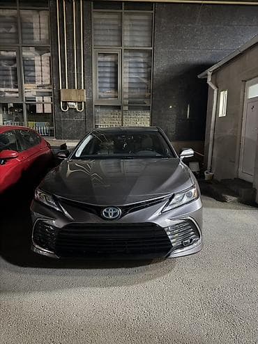 volvo s90: Toyota Camry: 2022 г., 2.4 л, Автомат, Гибрид, Седан — 1