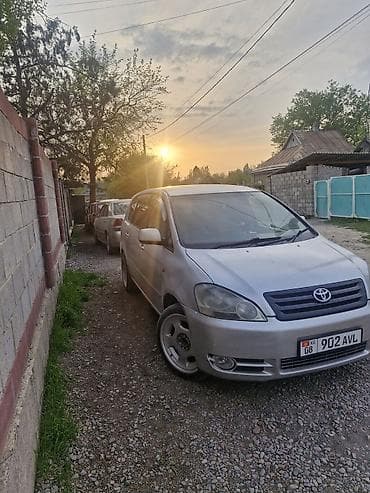 полировщик авто: Toyota Ipsum: 2001 г., 2.4 л, Автомат, Бензин, Минивэн — 2
