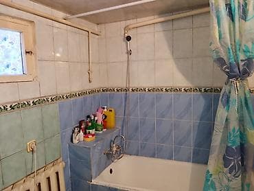 продаю фермы: Дом с приусадебным участком и виноградником. - Один этаж + высокий — 10