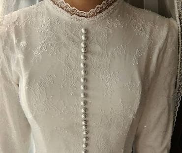 дордой платье: Свадебное платье в классическом стиле с длинными рукавами и высоким — 3