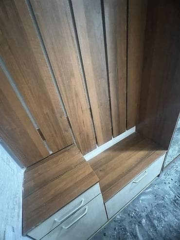 Комплекты мягкой мебели: Прихожая модульная с шкафом-купе и зеркалом Дверь шкафа на откатных — 4