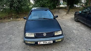 transporter multivan: Volkswagen Vento: 1992 г., Механика, Седан — 1
