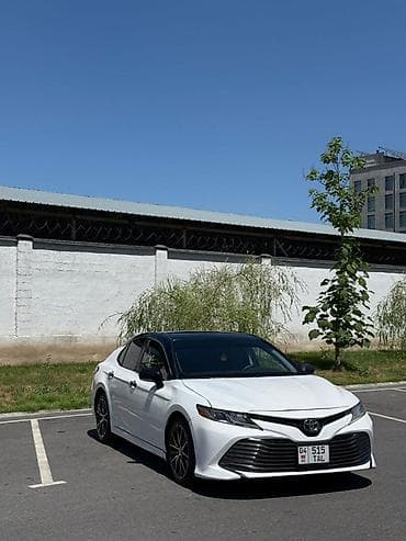 hyundai solaris 2: Toyota Camry: 2018 г., 2.5 л, Автомат, Бензин, Седан — 2