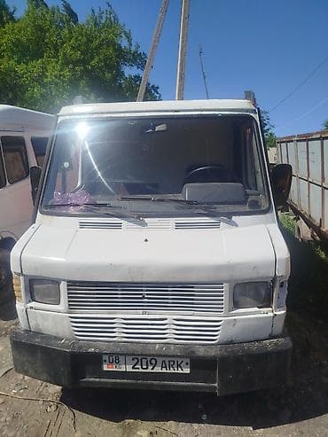 Грузовик, Mercedes-Benz, Стандарт, 3 т, Б/у