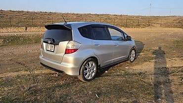 обшивка фит: Honda Fit: 2009 г., 1.2 л, Автомат, Бензин, Хэтчбэк — 8