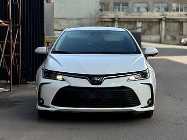 Toyota Corolla: 2019 г., 1.8 л, Вариатор, Гибрид, Седан