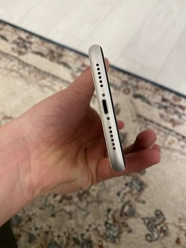 Мобильные телефоны и аксессуары: IPhone Xr, Белый — 5