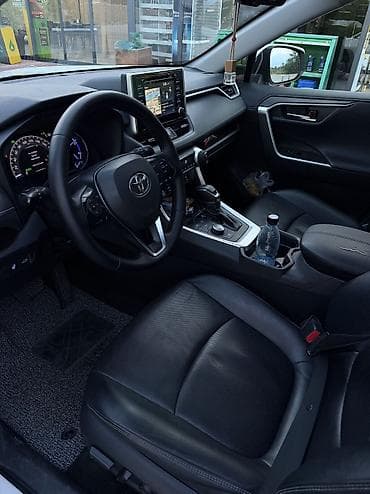 Транспорт: Toyota RAV4: 2020 г., 2.5 л, Автомат, Гибрид, Кроссовер — 7