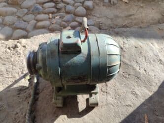 Точильные камни: 1.Трёхфазный 600 ватт.1500 об. 2.Электродвигатель АОЛ 21-4 — 4