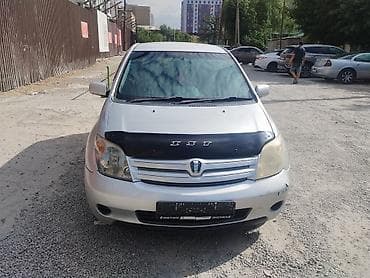 Toyota Ist: 2004 г., 1.3 л, Автомат, Бензин, Хэтчбэк — 1
