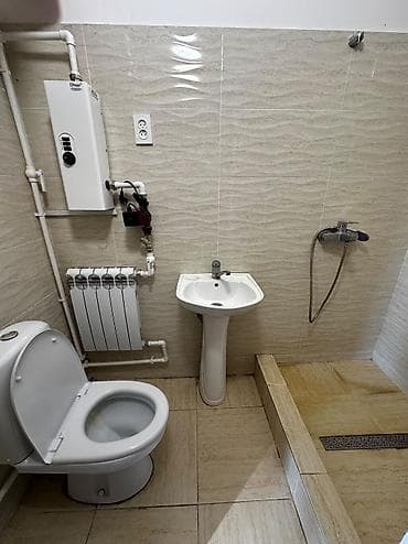 Квартиры: Сдается в 15 мин от города, 2‑комнатный дом, горячая-холдная вода — 7