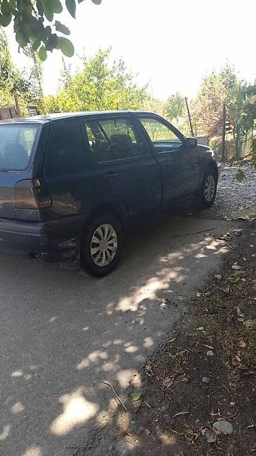 унаа бишкек авторынок: Volkswagen Golf: 1994 г., 1.6 л, Кол менен иштөөчү, Бензин, Хетчбек — 8