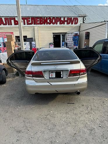q 7: Honda Accord: 2003 г., Автомат, Бензин, Седан — 4