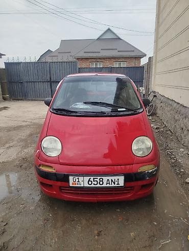 обмен на малолитражку: Компактный городской хэтчбек красного цвета. матор карлика 5 Основные — 2