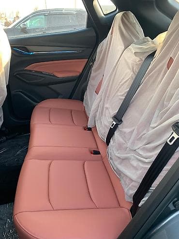 tesla model x: Changan : 2024 г., 1.5 л, Робот, Бензин, Кроссовер — 4