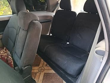 Mitsubishi Grandis: 2006 г., Минивэн — 10