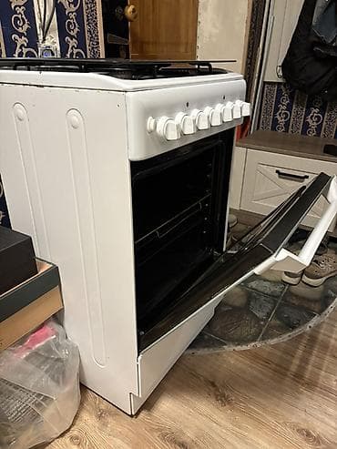 кухонные плиты бу: Кухонная плита Indesit, комбинированная - Рабочая поверхность: 3 — 5