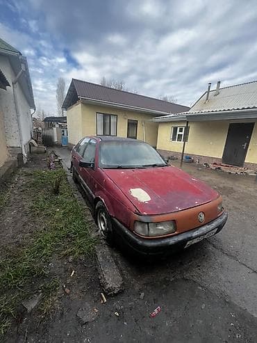 lexsus nx: Volkswagen Passat: 1991 г., Седан — 3