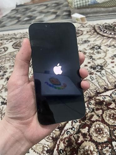 Фото и видеокамеры: IPhone 13 Pro, Б/у, 256 ГБ, Зеленый, Кабель — 1