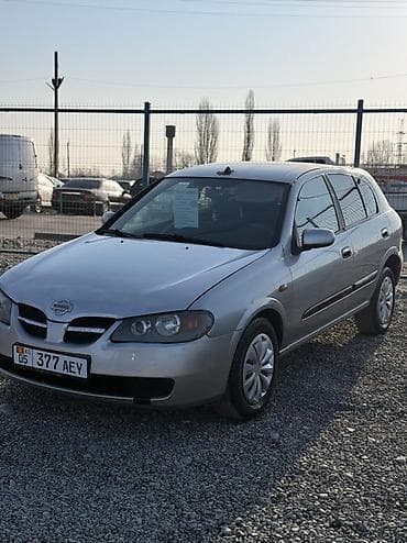 солнычный свет: Nissan Almera: 2003 г., 1.8 л, Ручные, Бензин, Хэтчбэк — 1