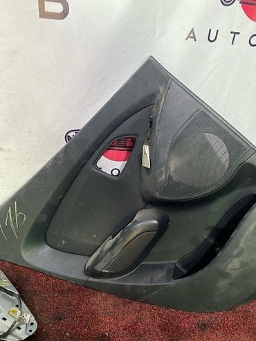 Детали салона: Дверная карта Hyundai 2010 г., Б/у, Оригинал, Корея — 1