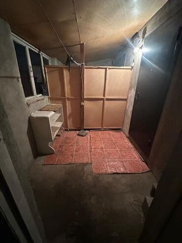 комната долгосрочно: Квартира берилет. 1 чон комната +прихожкасы менен . Бут чечмей — 1
