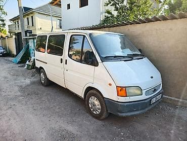 Ford Transit: 1996 г., 2 л, Механика, Газ, Минивэн