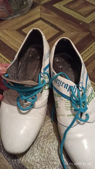 фирменная обувь из италии: Туфли, 37, Б/у, цвет - Белый, Самовывоз — 5