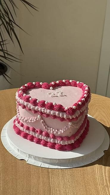 Продукты питания: Дизайнерские торты и десерты на заказ. - Индивидуальный дизайн — 3